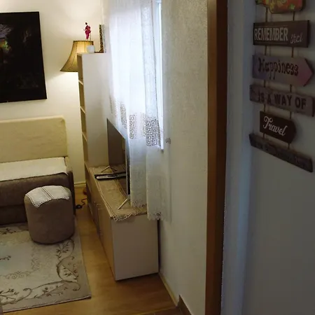 Silver Near Old Town Apartment *